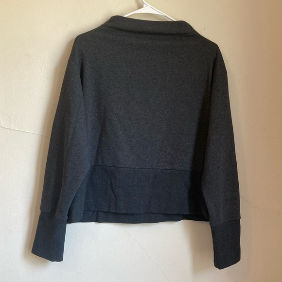 Nike Gray Dri Fit Versa Studio Mock Neck Sweater Sweatshirt Medium - Picture 6 of 7